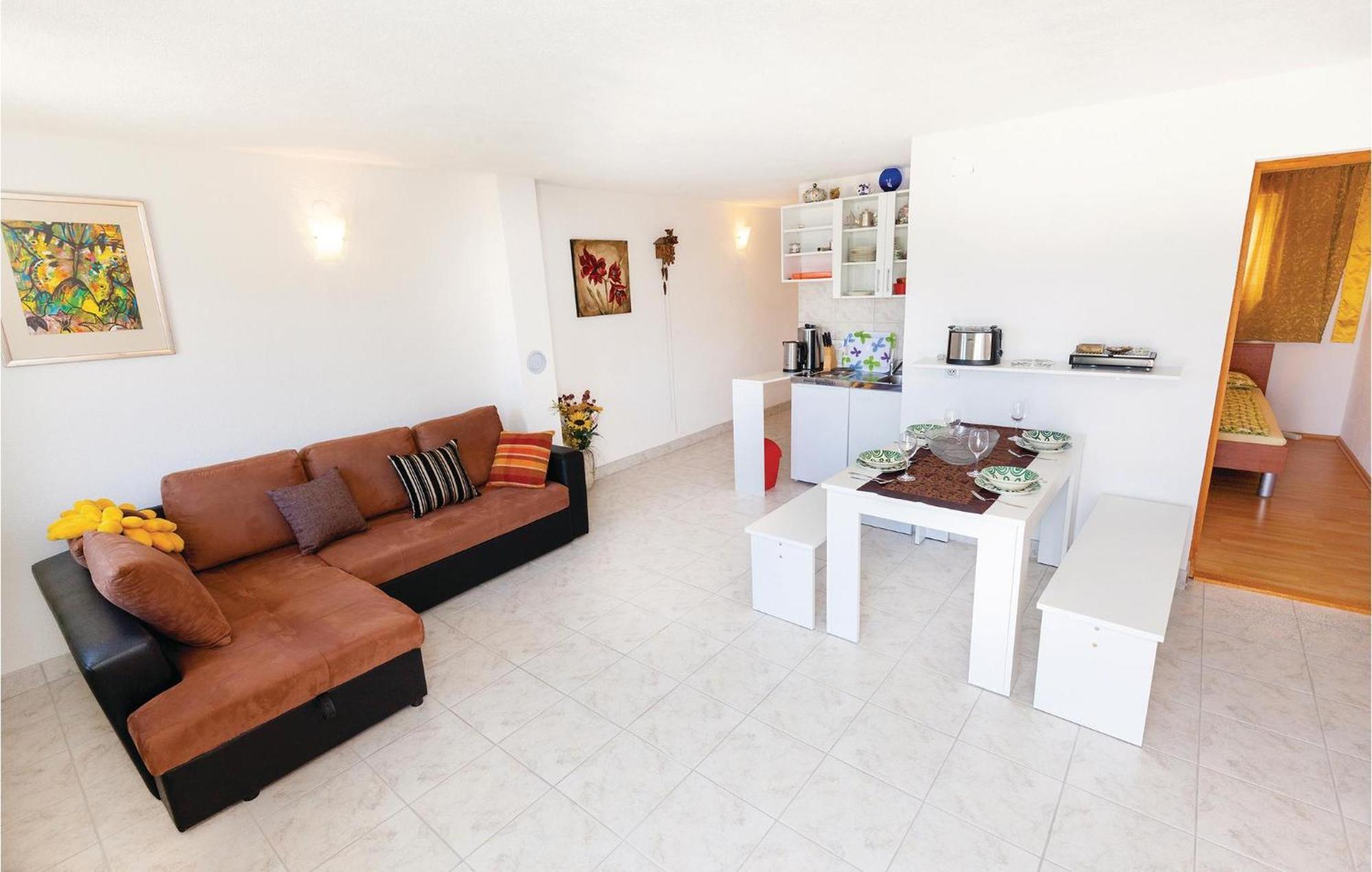 Gorgeous Apartment In Klenovica With Kitchen Eksteriør bilde